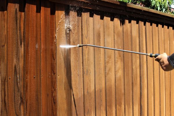 Cost of Fence Cleaning in Charlottesville