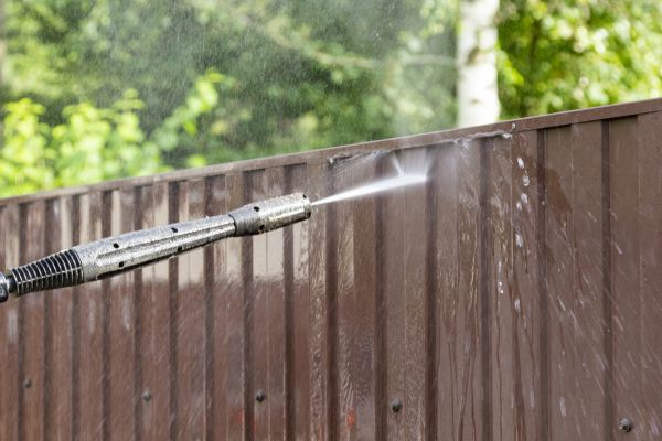 Cost of Vinyl Fence Cleaning in Charlottesville