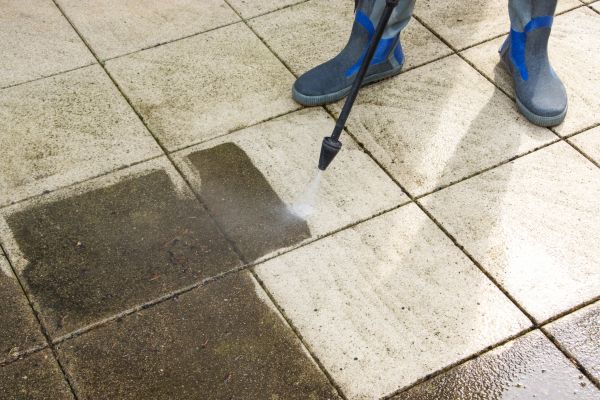 Cost of Outdoor Concrete Cleaning in Charlottesville