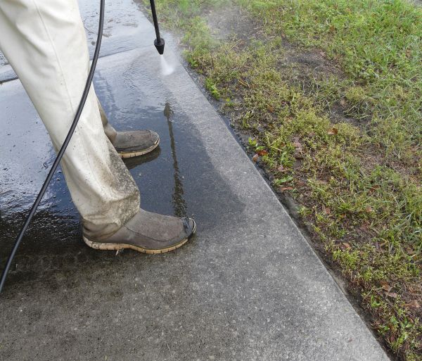 Cost of Concrete Slab Powerwashing in Charlottesville